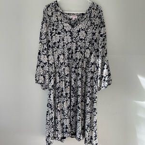 Plus size Molly & Isadora Navy & White floral dress - Dia & Co.